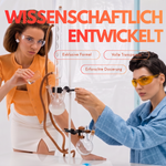 Zwei Wissenschaftlerinnen mit Schutzbrille an einer Laborapparatur