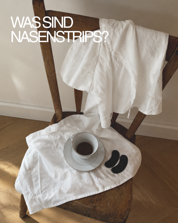 Was sind Nasenstrips: Stuhl mit Hemd, Kaffeetasse und LongevityLife Nasenstrips